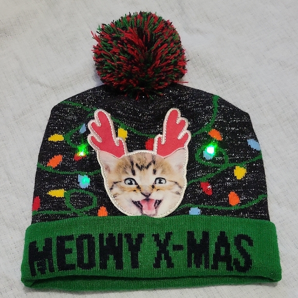 Unbranded Accessories - MEOWY X-MAS Cat Light-Up Winter Hat Mint Condition